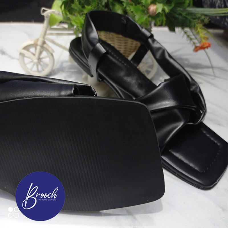 FB-897 Black Flat Slippers Twisted Design